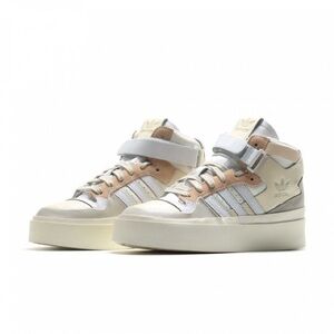 Adidas High-Top Forum Bonega in Ecru